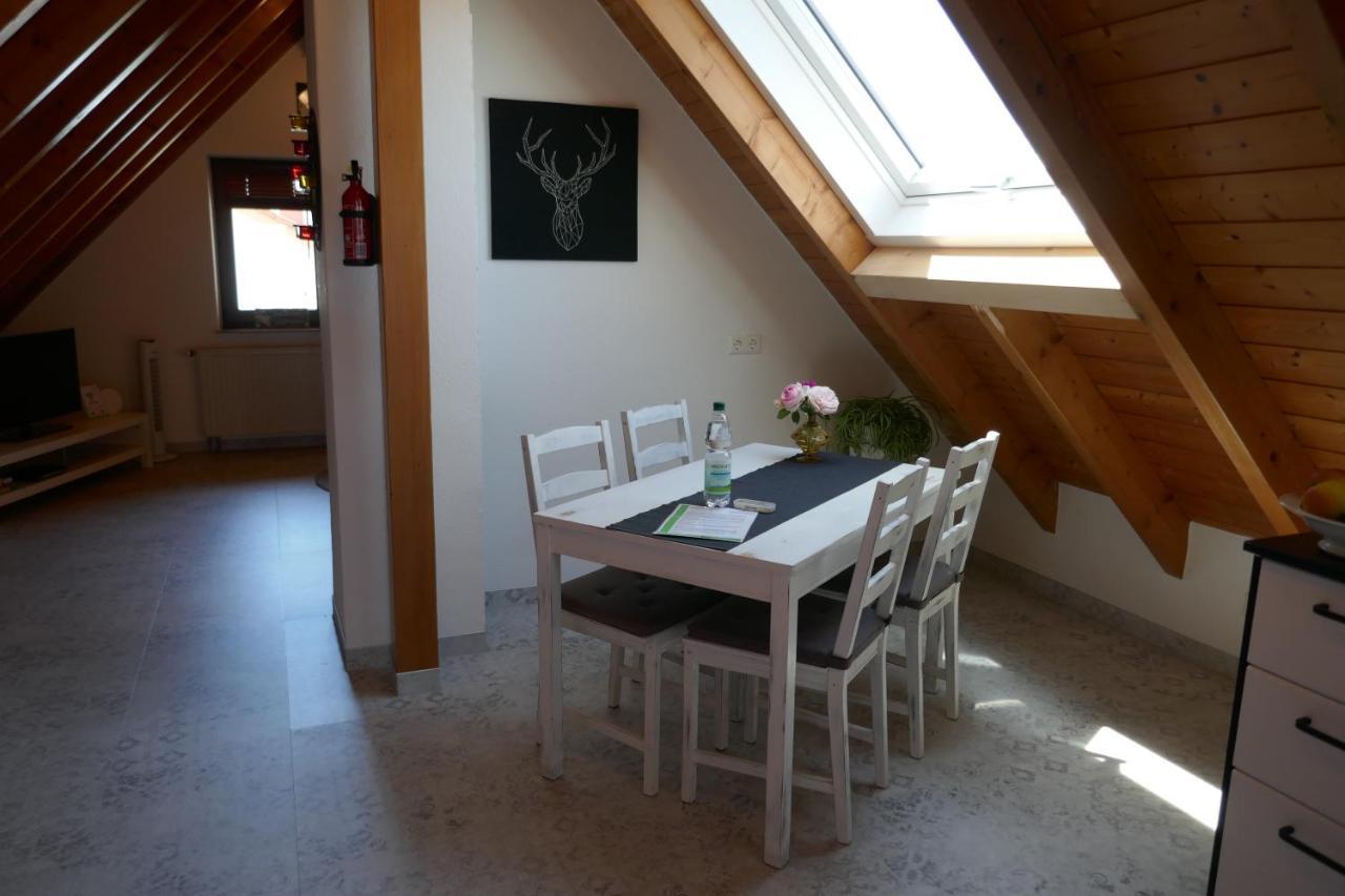 Moderne 2 Zi - Fewo Weinbergliebe Am Tuniberg Zwischen Freiburg Und Frankreich Merdingen Bagian luar foto